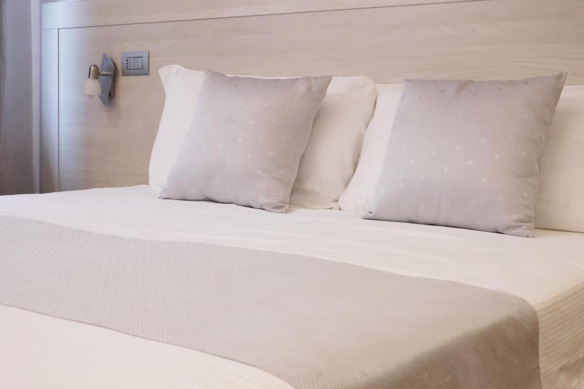 Bed and Breakfast Palazzo Belli Альба Екстер'єр фото