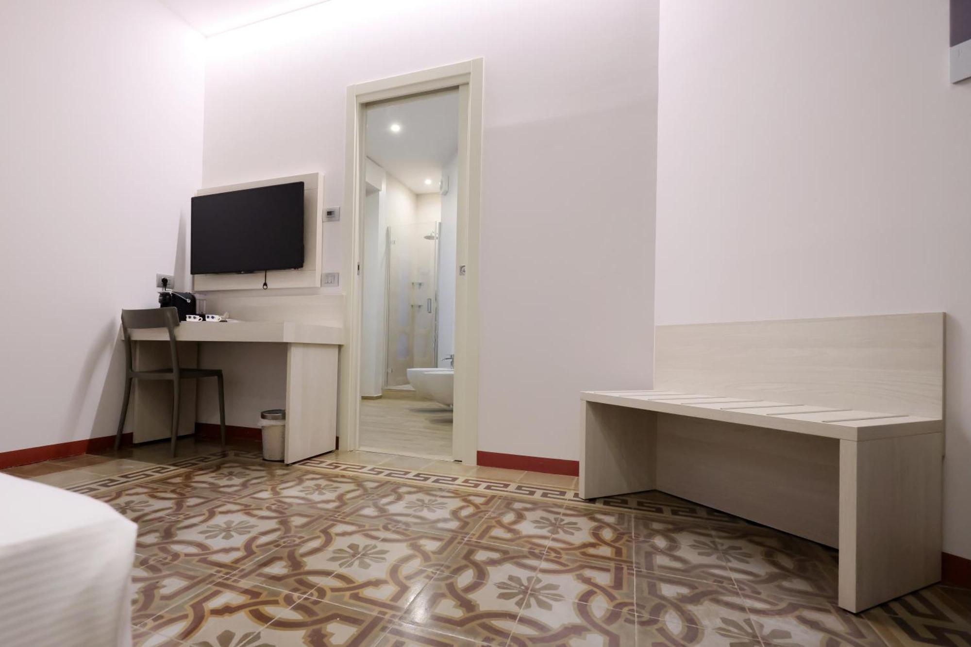 Bed and Breakfast Palazzo Belli Альба Екстер'єр фото