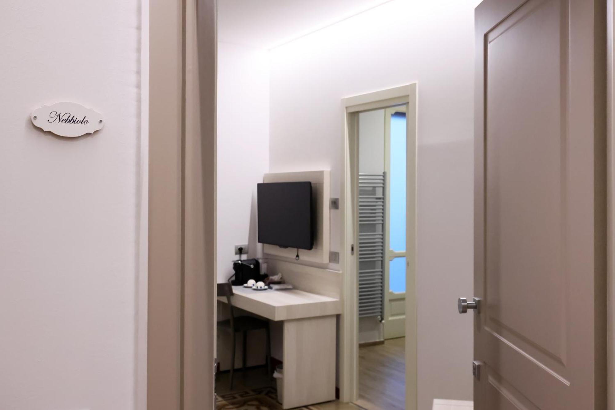 Bed and Breakfast Palazzo Belli Альба Екстер'єр фото